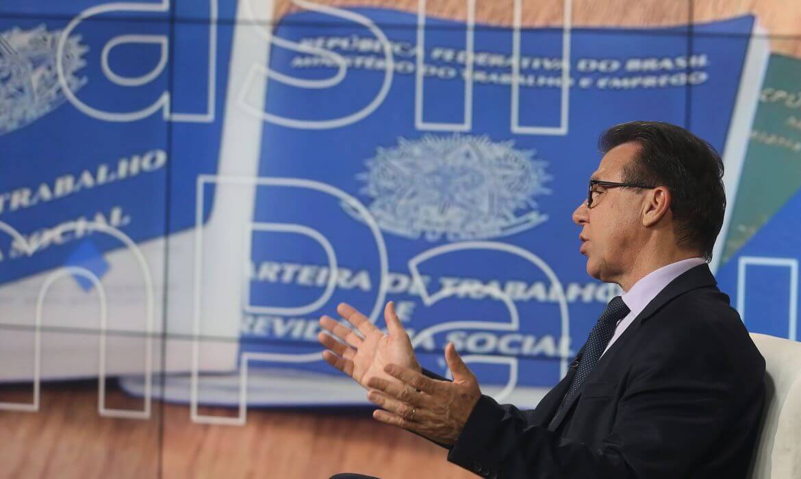 Capa Salário mínimo deve ter novo reajuste no dia 1º de maio