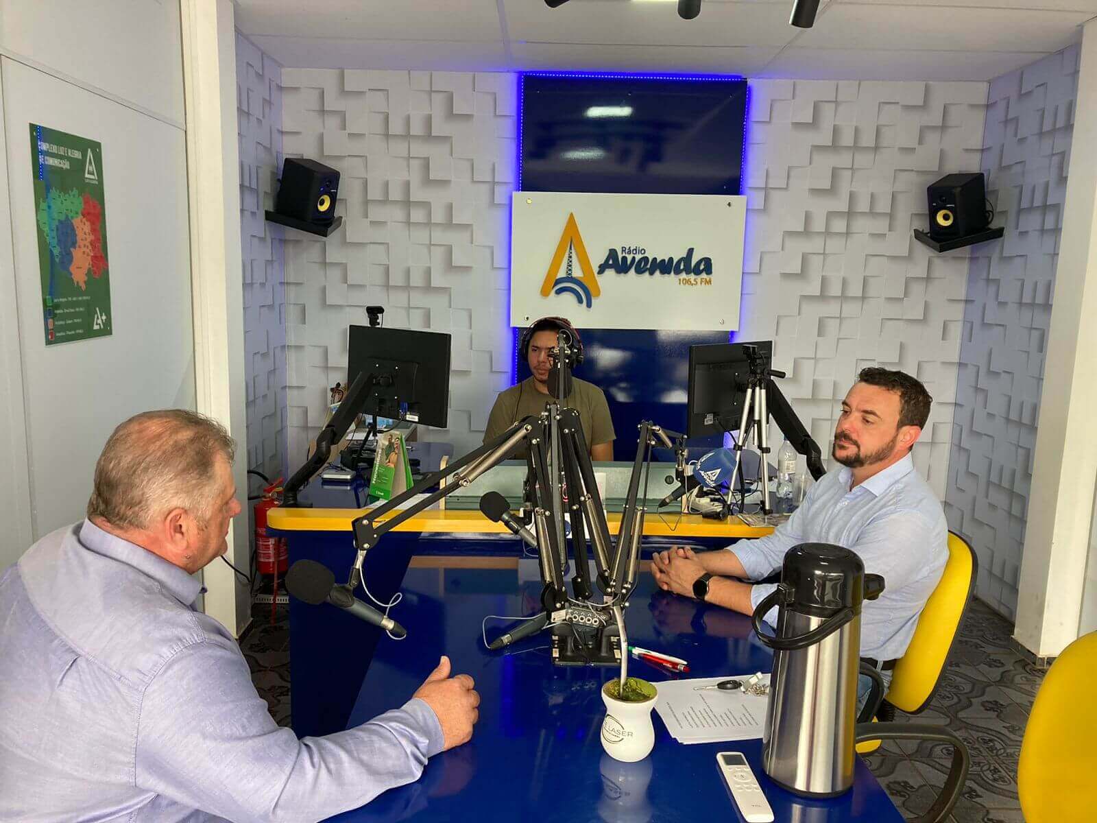 Capa Éder Wink, recém-eleito prefeito de Erval Seco, concede entrevista à Rádio Avenida