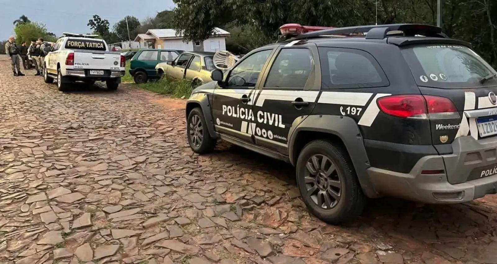 Capa Polícia cumpre quatro mandados e apreende drogas e munição em Santa Bárbara do Sul