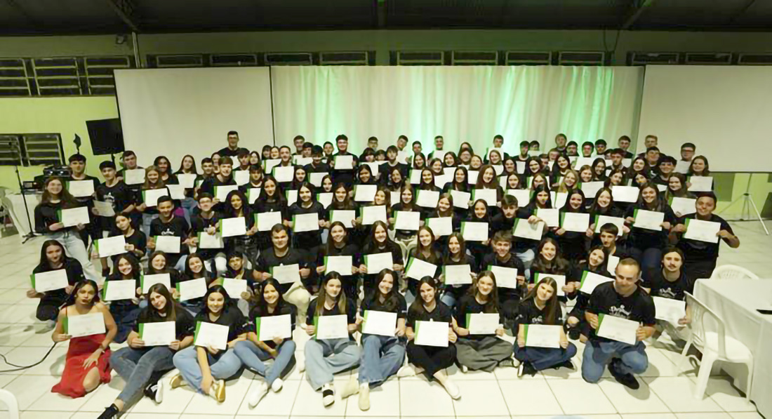 Capa Programa Líder Jovem encerra com mais de 300 participantes