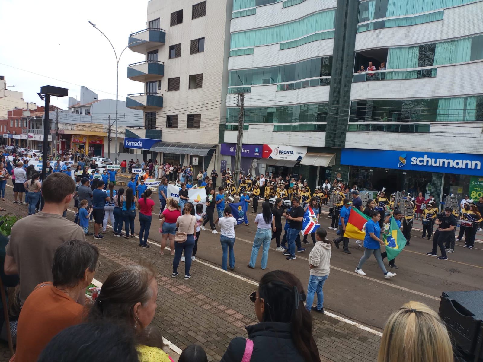 Capa Nonoai promoveu Desfile Cívico com apresentação da Banda do Exército nesta sexta-feira