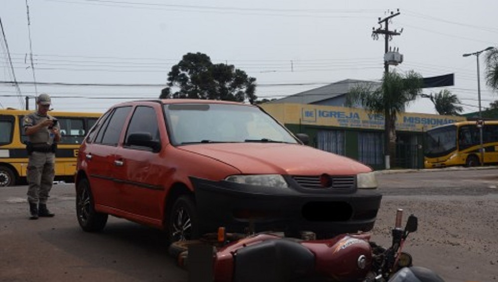 Capa Acidente entre carro e moto deixa um ferido em Palmeira das Missões