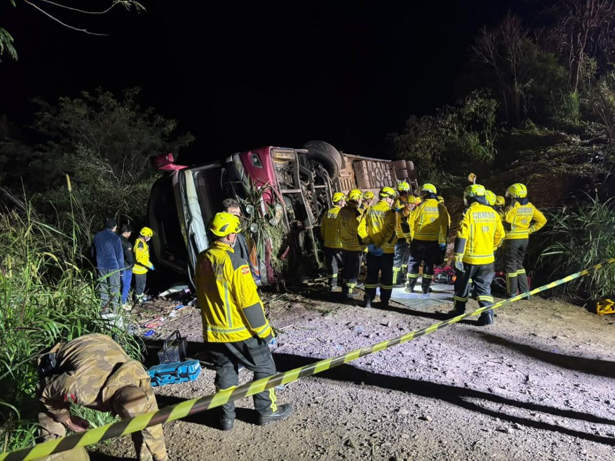 Capa Sobe para quatro o número de mortes no acidente com ônibus no oeste catarinense