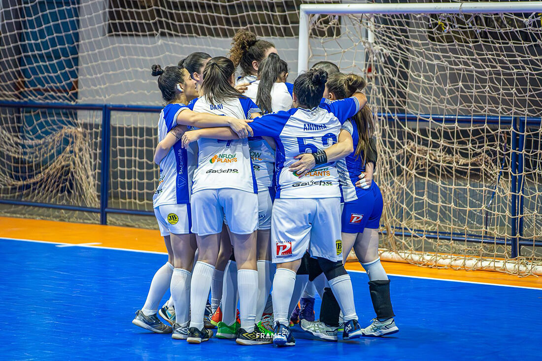 Capa Equipe feminina de futsal de Seberi conquista vaga na final do campeonato da AMZOP