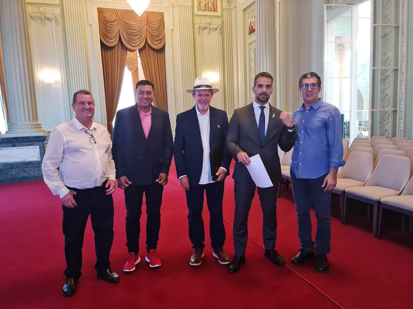 Capa Prefeitos de Tiradentes do Sul e Crissiumal cumprem agenda com o Governador Eduardo Leite