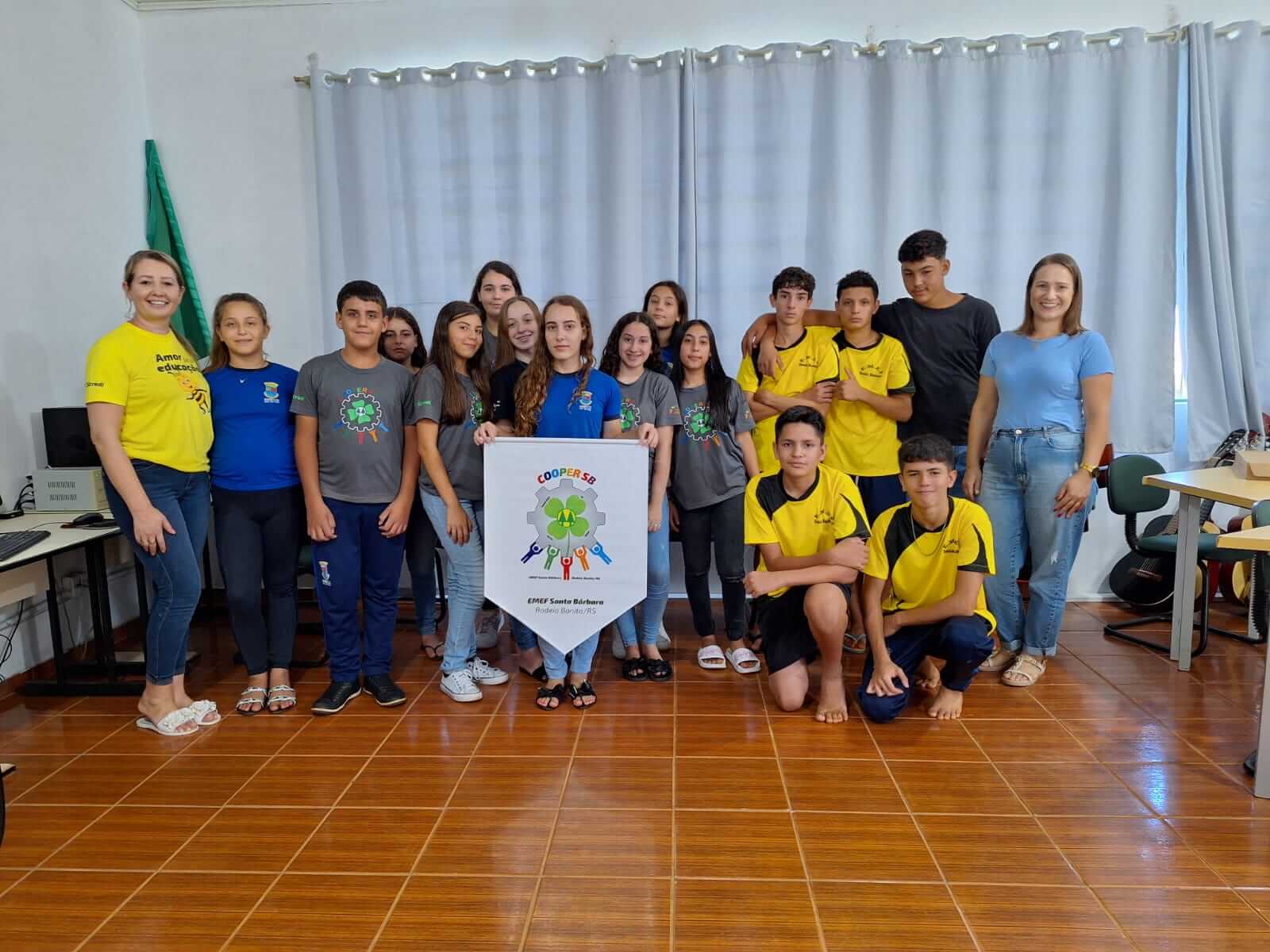 Capa Cooperativa Escolar Santa Bárbara retoma atividades em Rodeio Bonito
