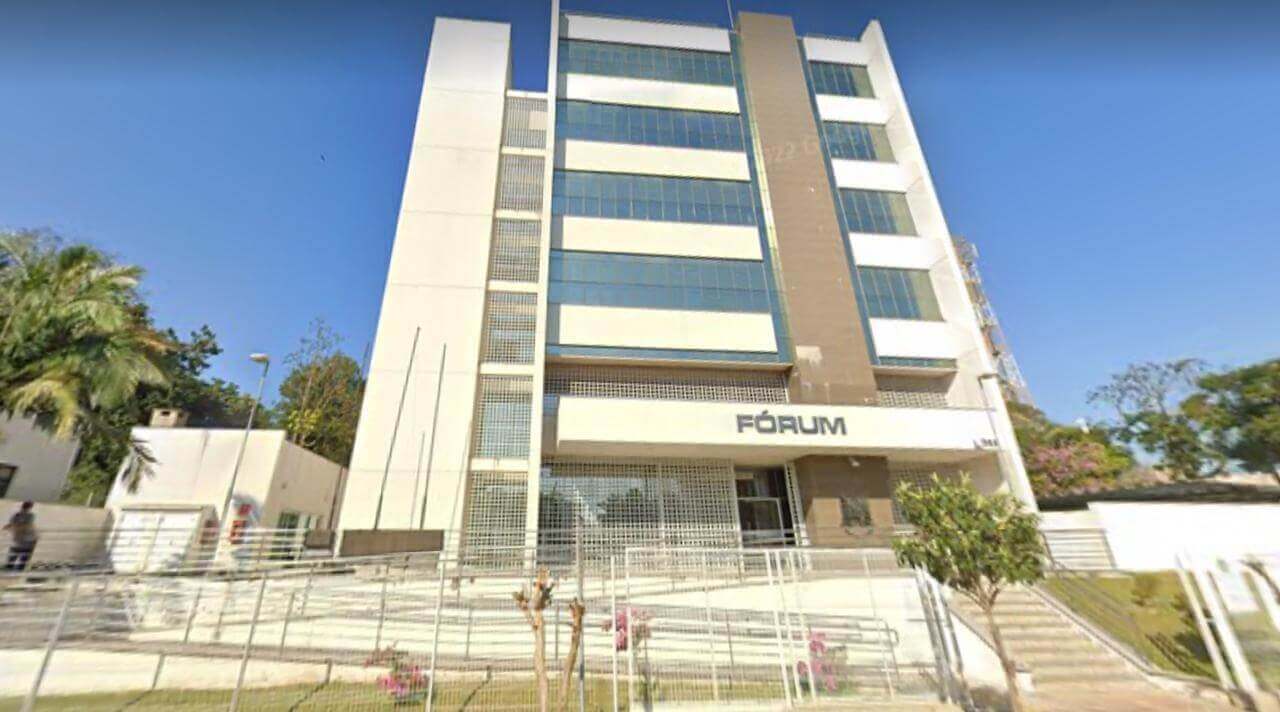 Capa Dois homens são condenados a mais de 30 anos de prisão por homicídio de empresário em Vista Alegre