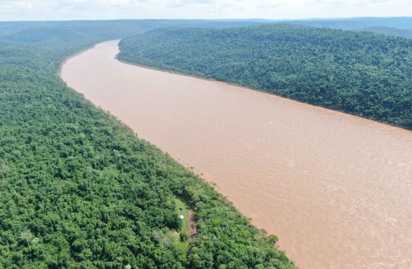 Capa Salto do Yucumã "desaparece" no Rio Uruguai