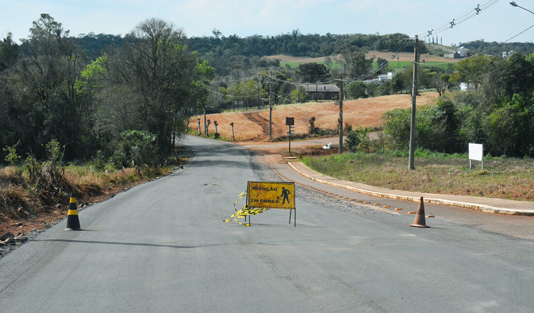 Capa Prefeitura de Frederico Westphalen pede para motoristas evitarem a Estrada Santo Caeran