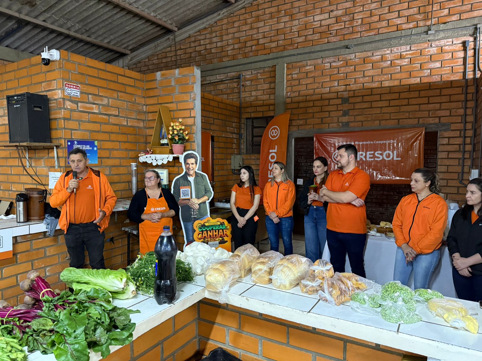 Capa Cresol faz doação de equipamentos para Feira da Agricultura Familiar