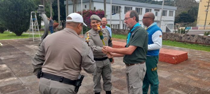 Capa Centelha do Fogo Simbólico da Pátria chega em Iraí