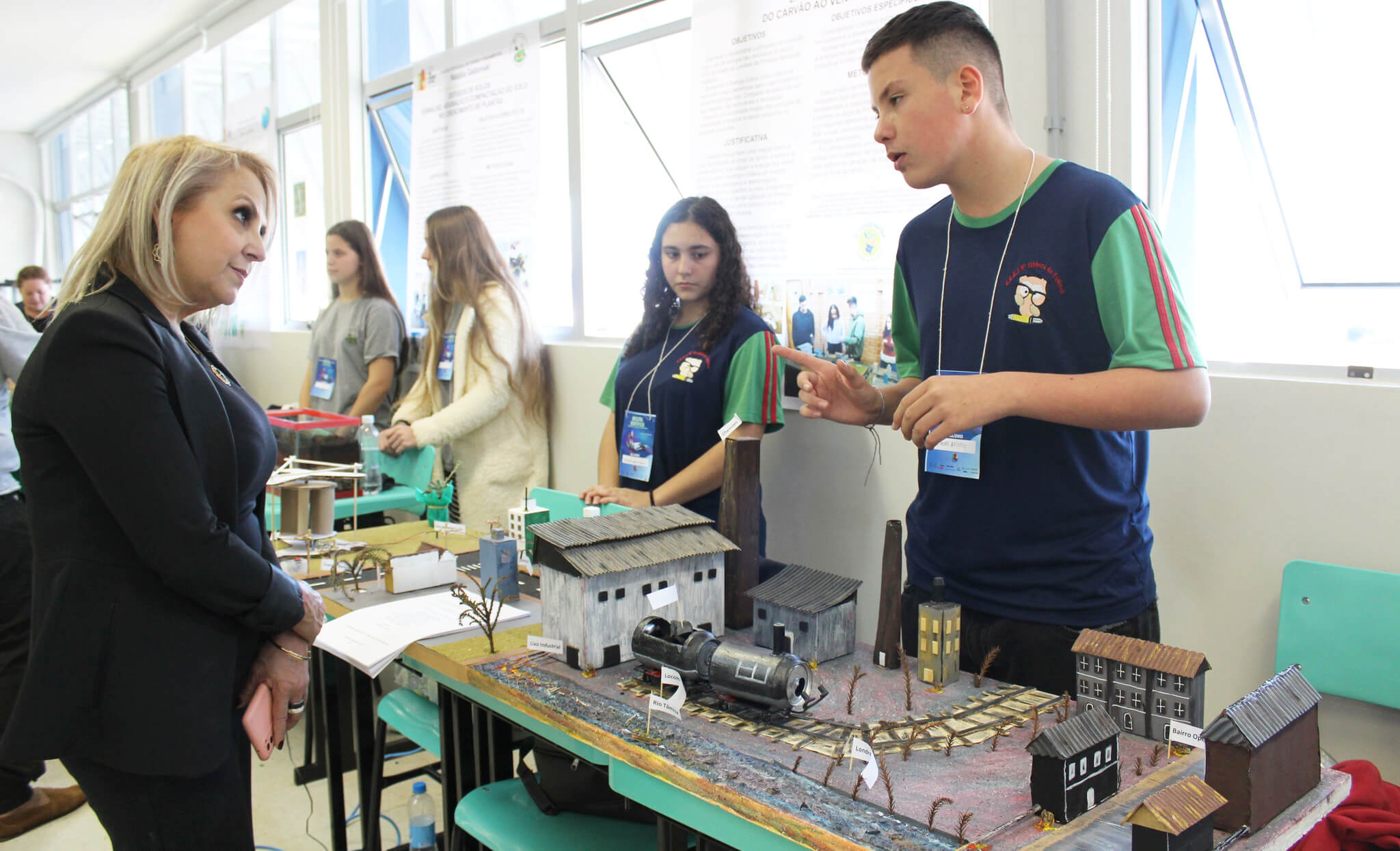 Capa I Mostra Científica da 20ª CRE premia talentos das escolas da região