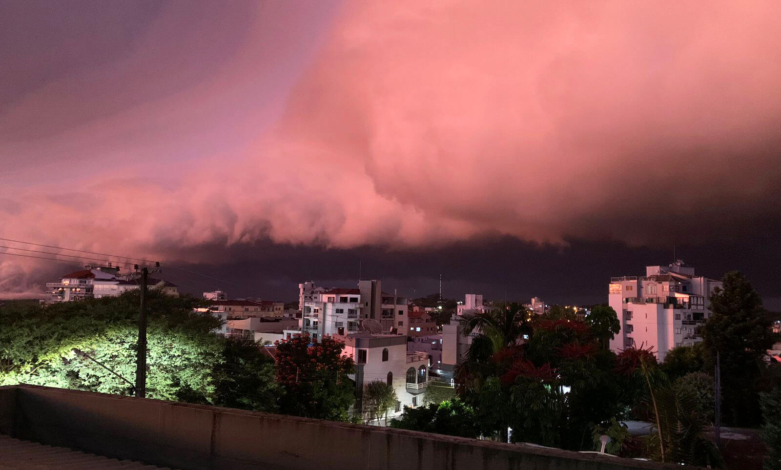 Capa Frente fria chega ao Rio Grande do Sul com vento de 140 km/h