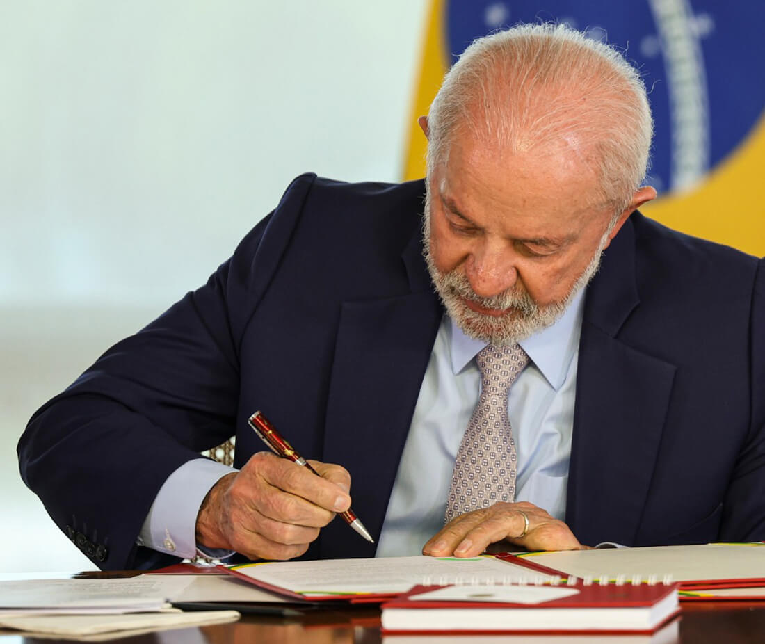 Capa Lula sanciona lei que aumenta para até 40 anos a pena para estupro de vulneráveis