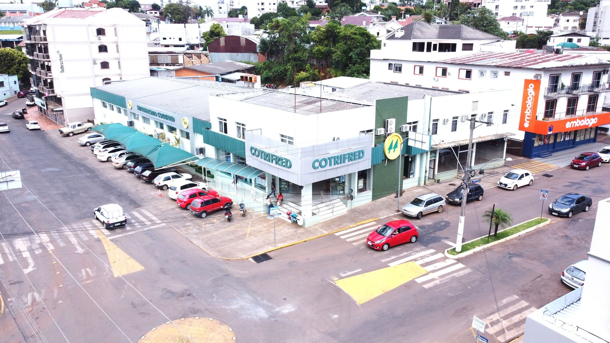 Capa Parabéns, Cotrifred!