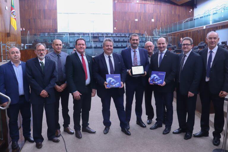 Capa ACSURS é homenageada com Grande Expediente na AL RS