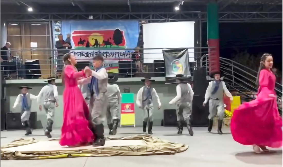 Capa Coreografia “Família Saudável” estreia no CTG Sentinela da Coxilha de Caiçara