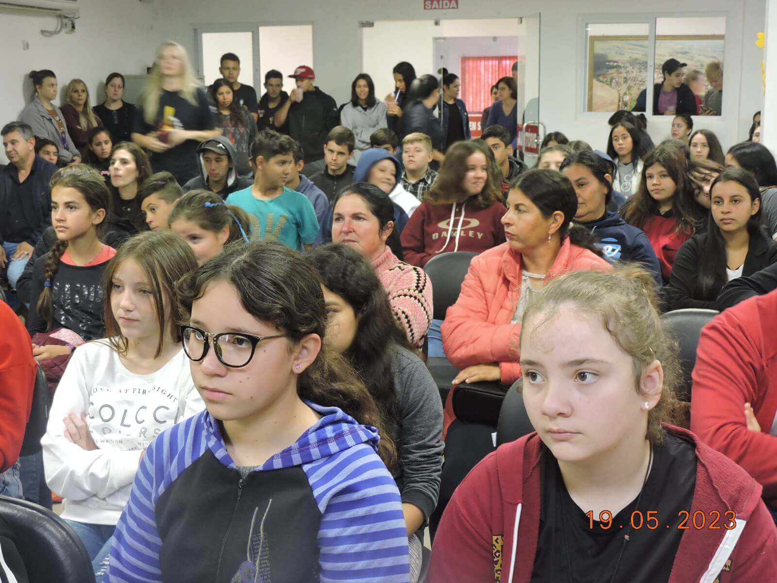 Capa Redentora: administração promove palestra voltada para jovens sobre prevenção à violência e exploração sexual