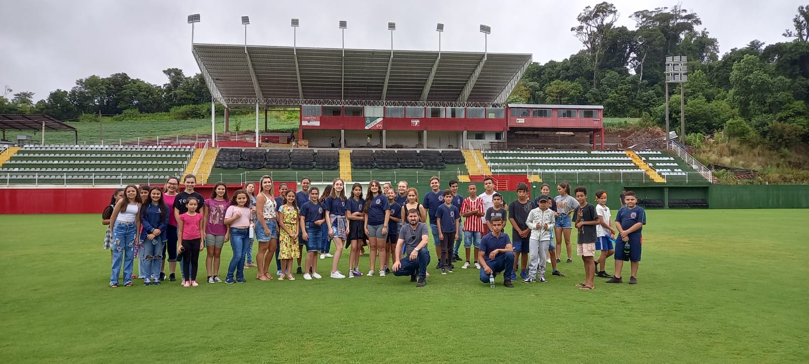 Capa Alunos da Escola Odila Lehnen visitam a Arena do União Frederiquense