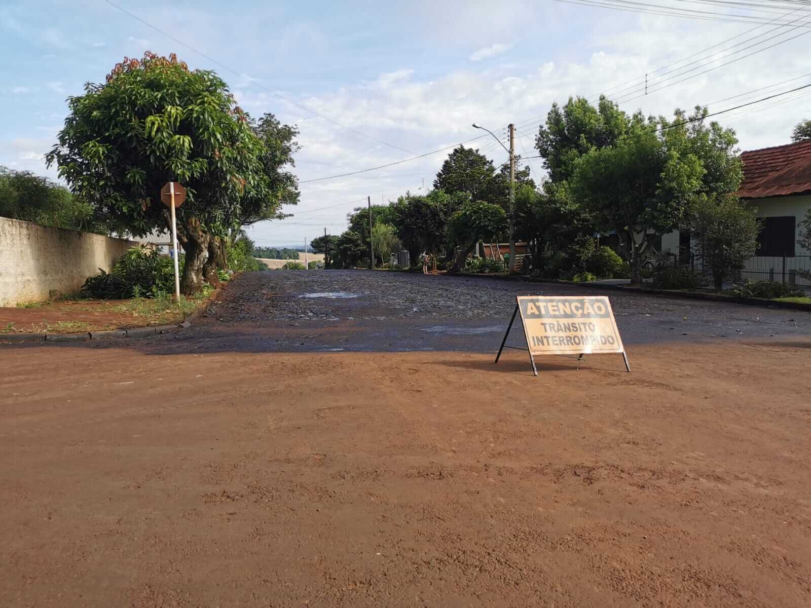 Capa Prefeitura de Humaitá realiza obras de recuperação de trechos de ruas do município