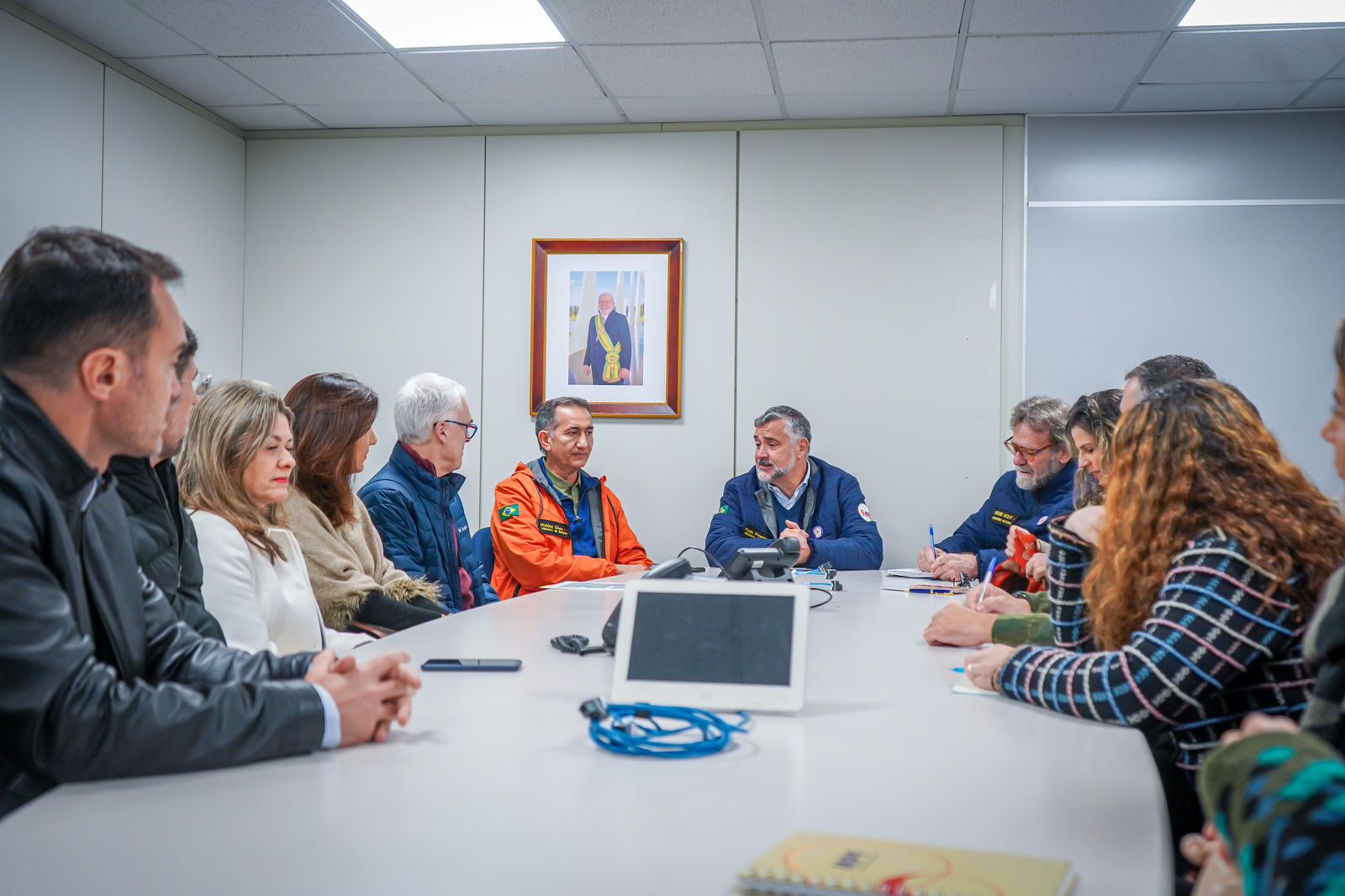 Capa Ministério da Reconstrução estabelece parceria com o MPF e MPE para atendimento rápido aos moradores afetados pelas enchentes