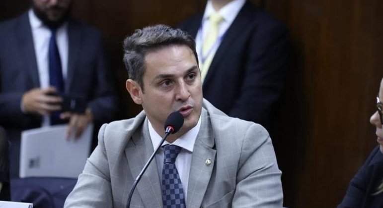 Capa CPI das invasões de terras atinge o número regimental de assinaturas