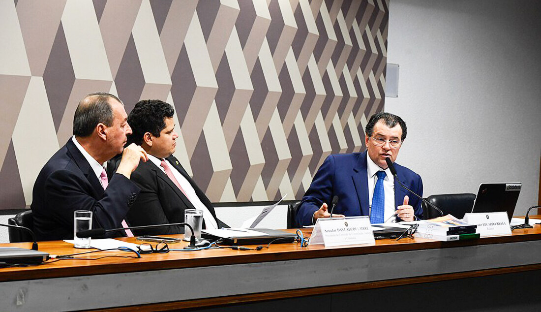 Capa CCJ do Senado votará reforma tributária nesta terça