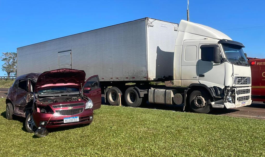 Capa Colisão entre carro e carreta deixa uma vítima fatal em Nonoai