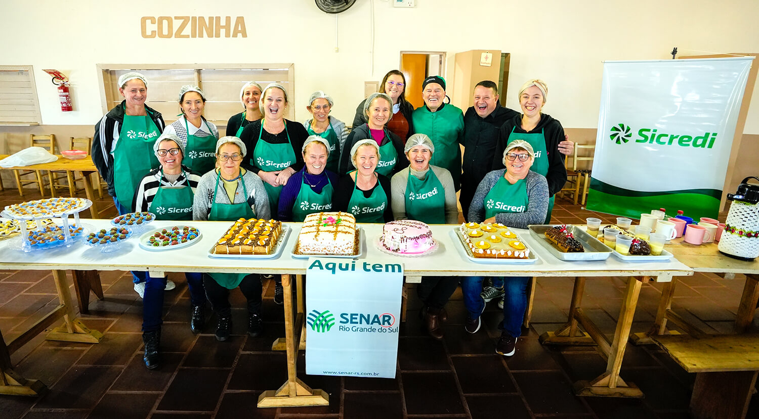 Capa Associados do Sicredi participam de capacitação culinária em Alpestre
