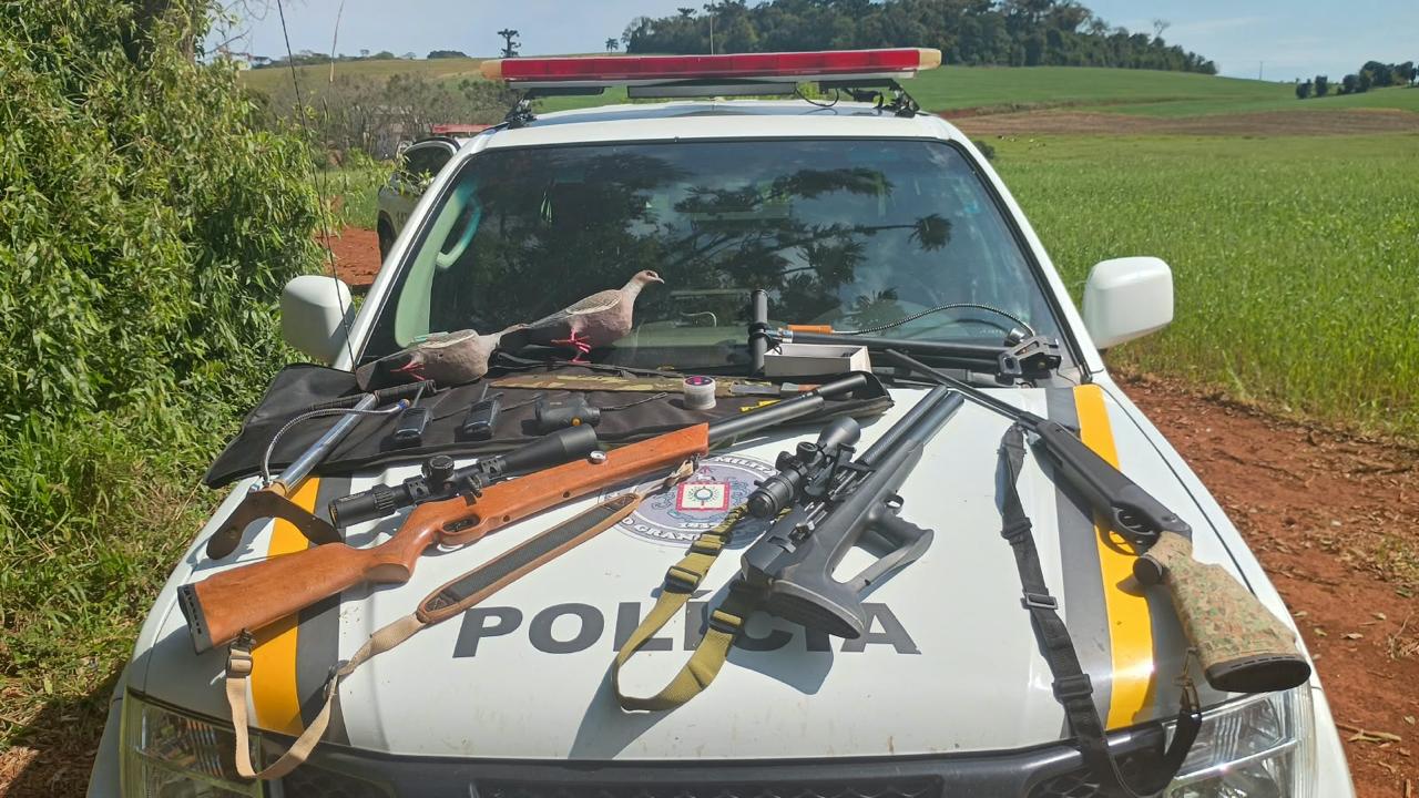 Capa Três homens são presos por caça ilegal no interior de Sarandi