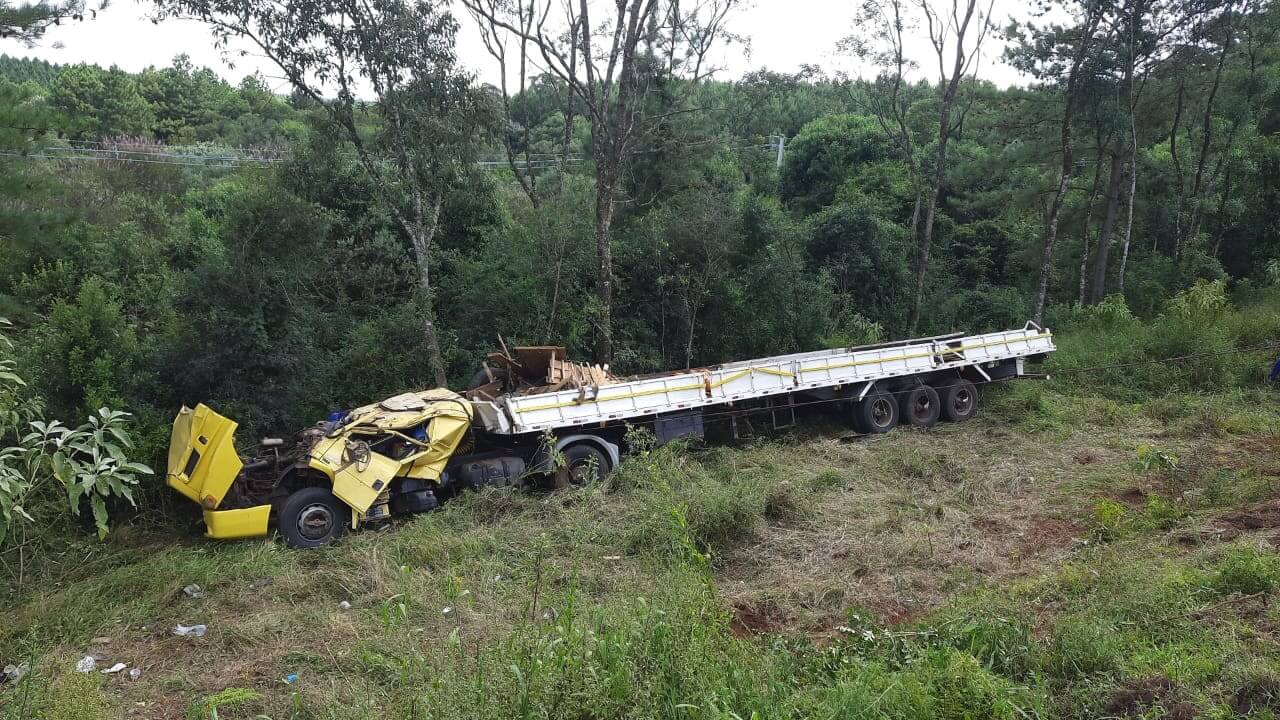 Capa Caminhoneiro de Horizontina morre após acidente em Xanxerê