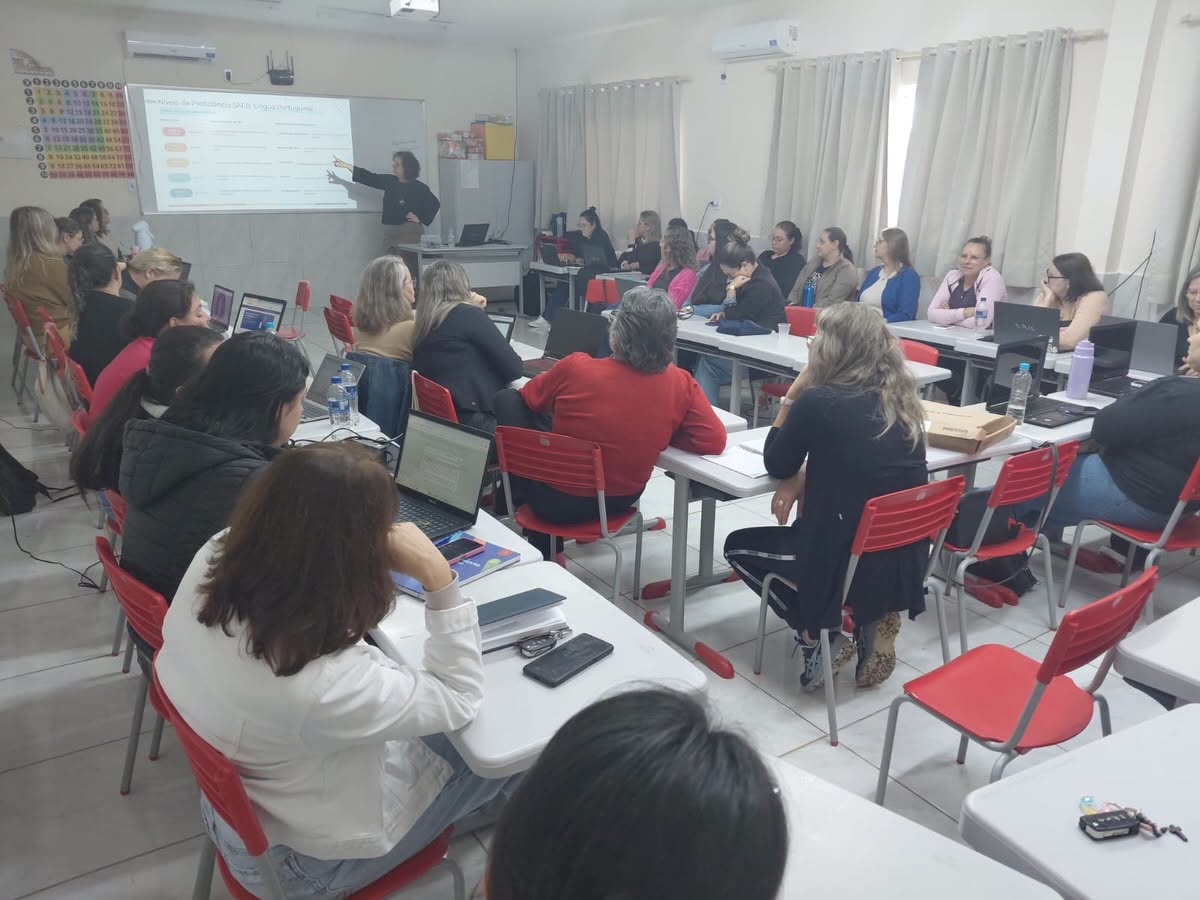 Capa Trindade do Sul promove formações pedagógicas para professores da rede municipal