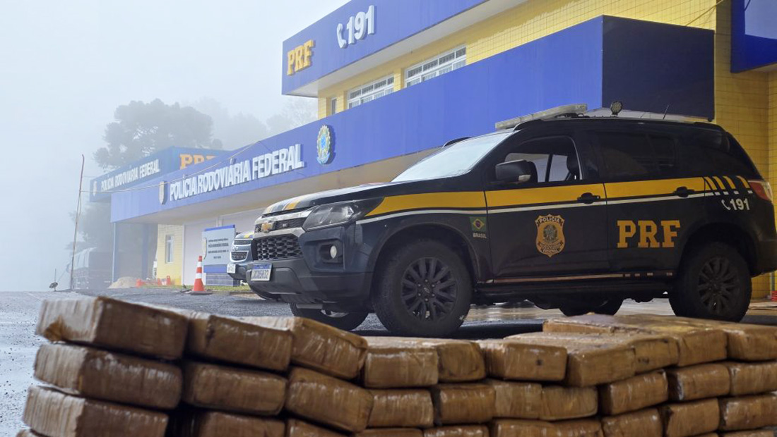 Capa Casal é preso em Passo Fundo com 112 kg de maconha em carro com placas clonadas