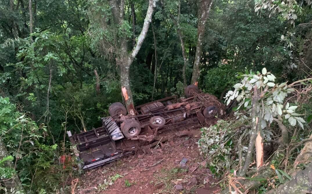 Capa Saída de pista é registrada na ERS 404 entre Rondinha e Ronda Alta