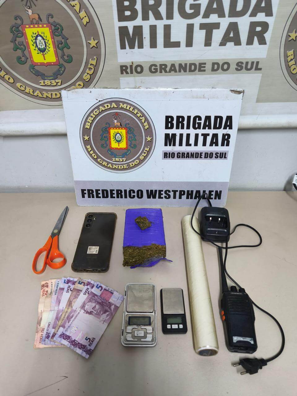 Capa  Brigada Militar realiza duas prisões por tráfico de drogas nesta sexta-feira