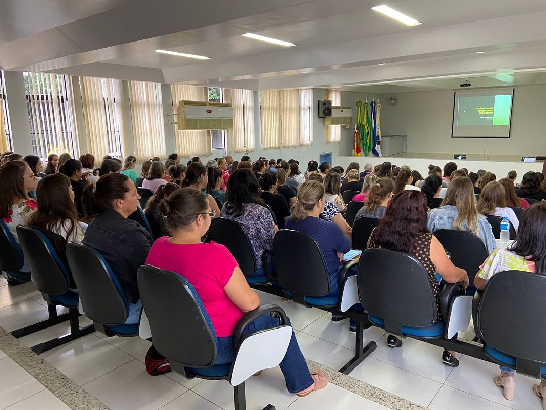 Capa Palmitinho: Encontro marca abertura do Ano Letivo 2024