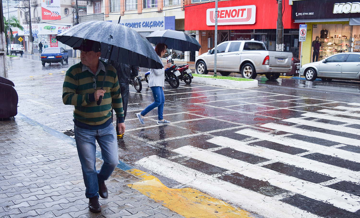 Capa MetSul alerta para volumes elevados de chuva e temporais no Rio Grande do Sul no fim de semana