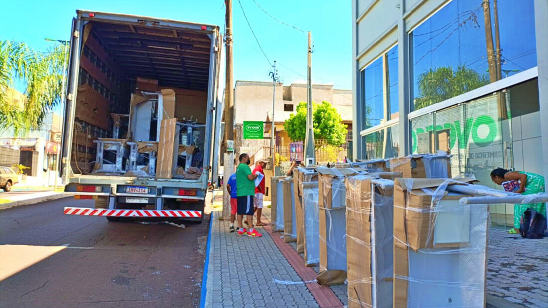 Capa Secretaria de Educação de Palmeira das Missões entrega novos equipamentos para as escolas municipais