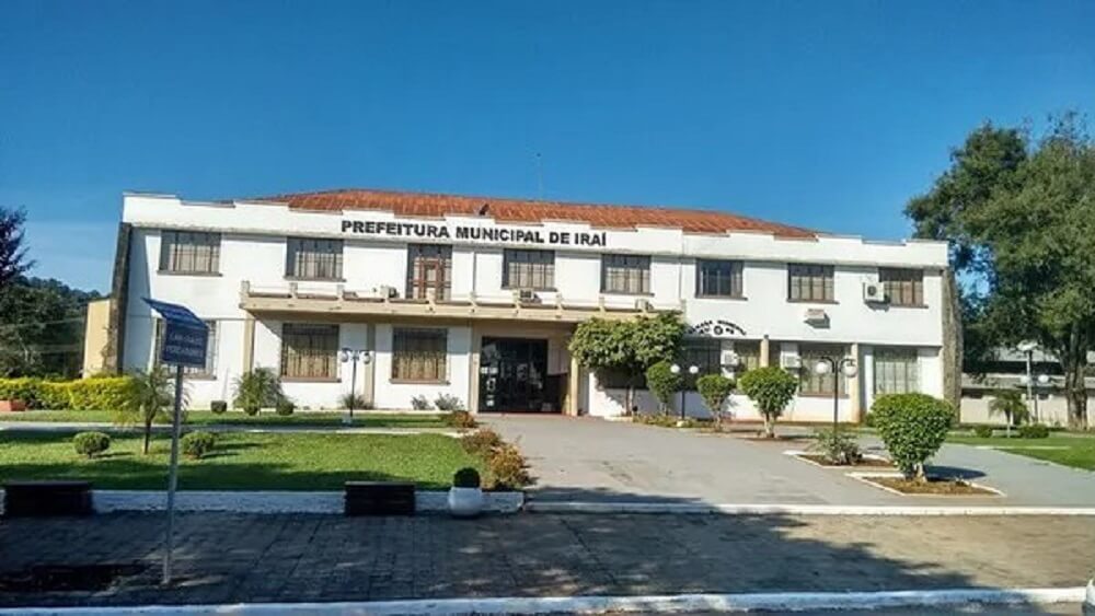 Capa Processo Seletivo Simplificado em Iraí para serventes e vigilantes