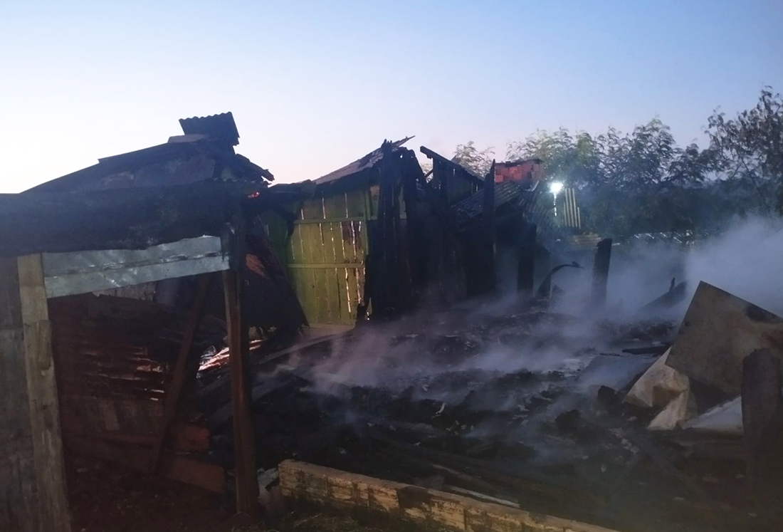 Capa Incêndio destrói galpão agrícola em Três Passos