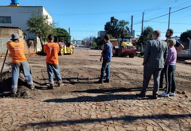 Capa Em Tenente Portela, "Prefeito na Estrada" promove a pavimentação asfáltica em mais três ruas do município