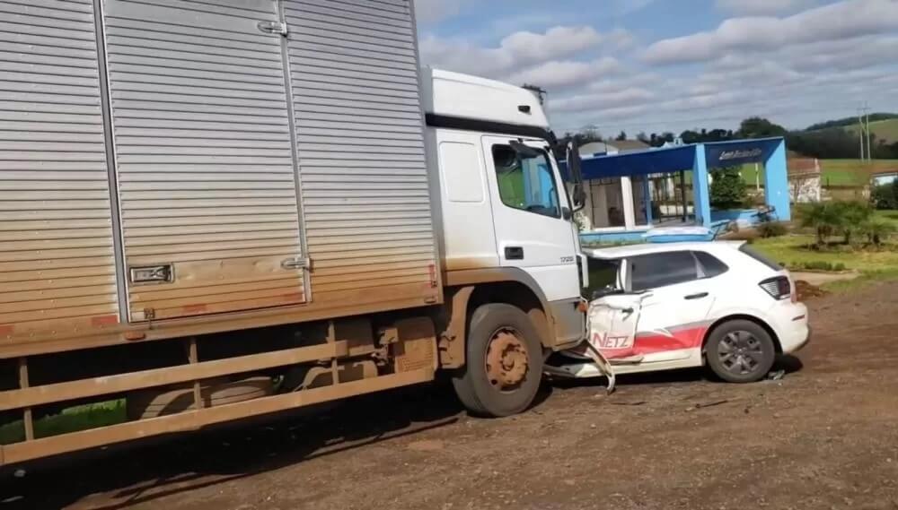 Capa Colisão deixa vítima fatal na ERS-569 entre Barra Funda e Novo Barreiro