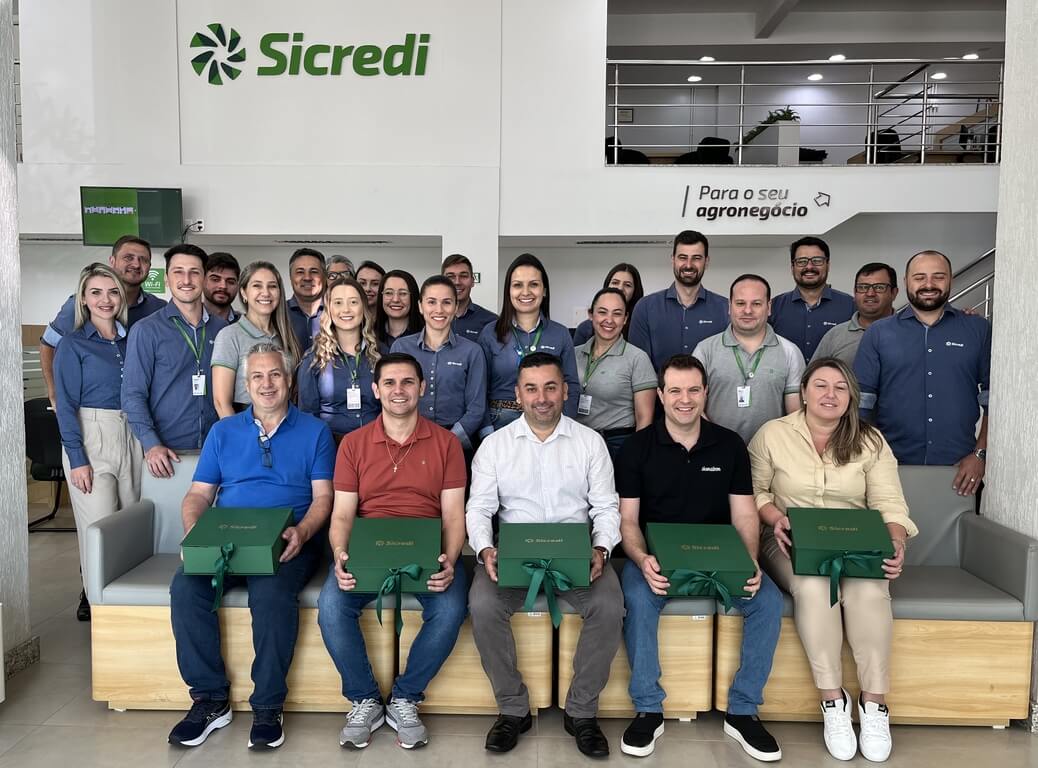 Capa Sicredi Conexão valoriza indicados ao Prêmio Empresário do Ano 2023