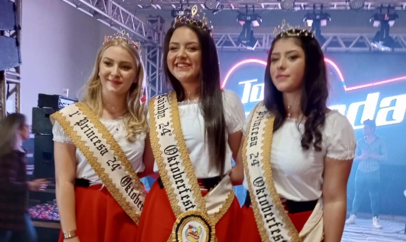 Capa Alpestre escolhe soberanas da 24ª Oktoberfest