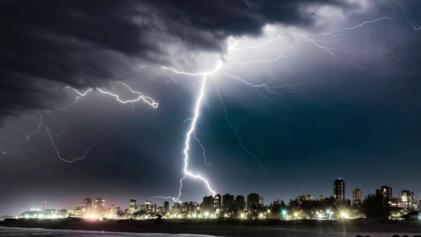 Capa Frente fria trará tempestades intensas ao Rio Grande do Sul neste domingo