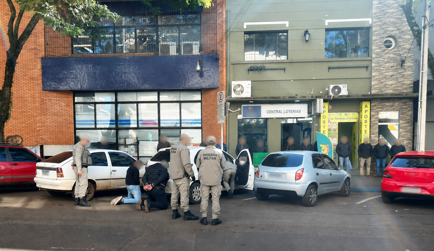 Capa Brigada Militar frustra golpe do bilhete premiado e prende quatro suspeitos em Ijuí