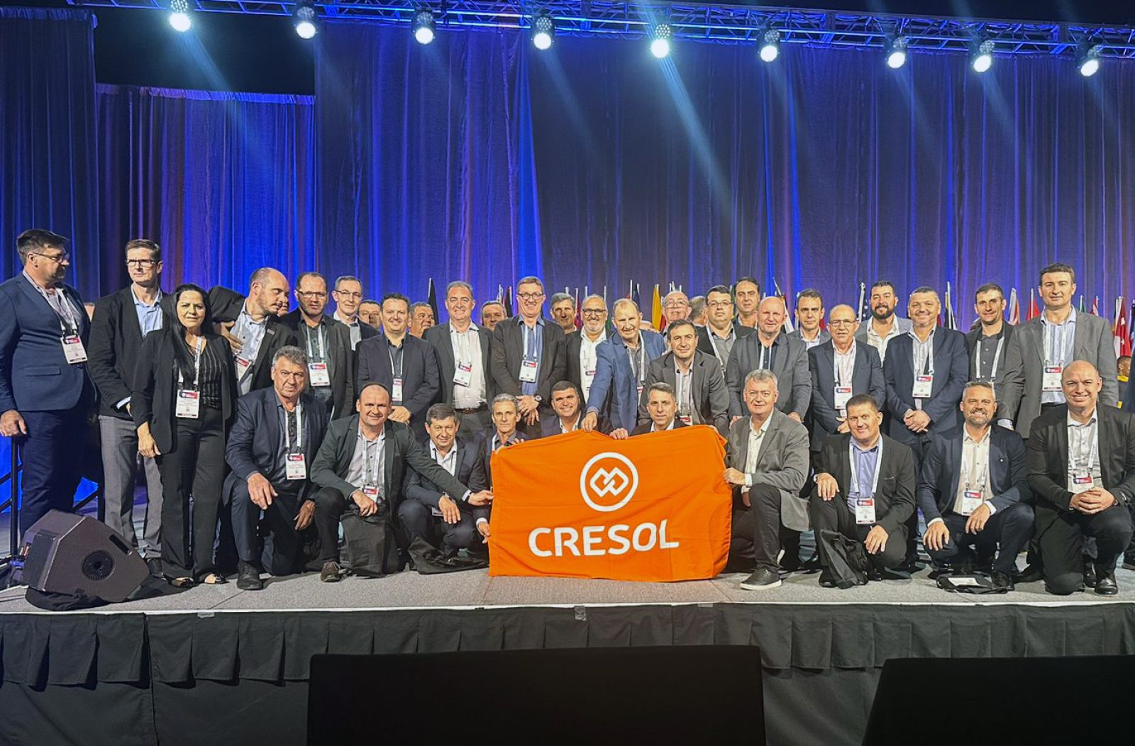 Capa Cresol é recebida como membro do conselho na Conferência Mundial das Cooperativas de Crédito
