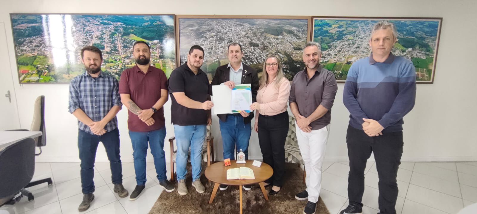 Capa Prefeito Cristiano Gnoatto assina ordem de serviço para construção da nova EMEI Irmã Marinês em Planalto