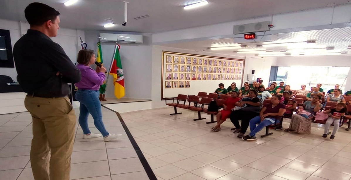 Capa Nonoai: importância da amamentação é tema de palestra