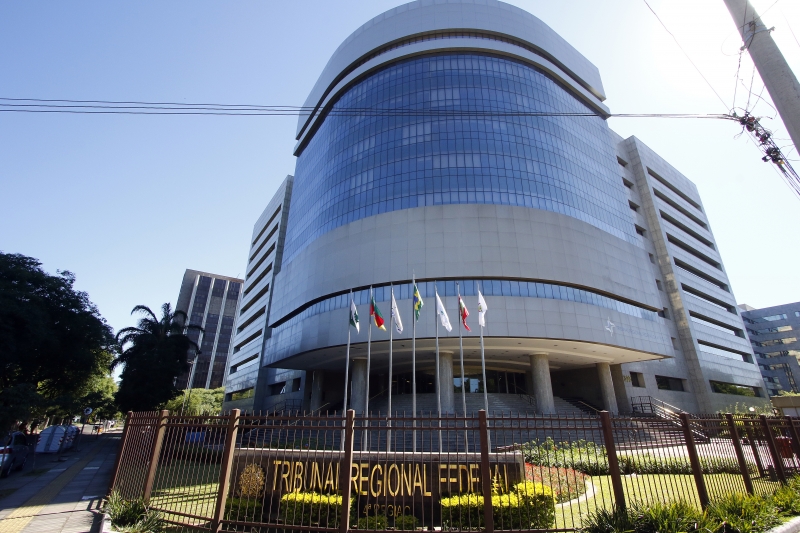 Capa TRF-4 mantém multa ao Estado por demora em obras em escolas indígenas